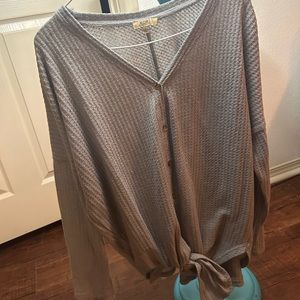 Thin long sleeve button up